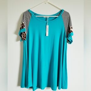 Larace Turquoise Swing Top with Striped and Leopard Raglan Sleeves Size L